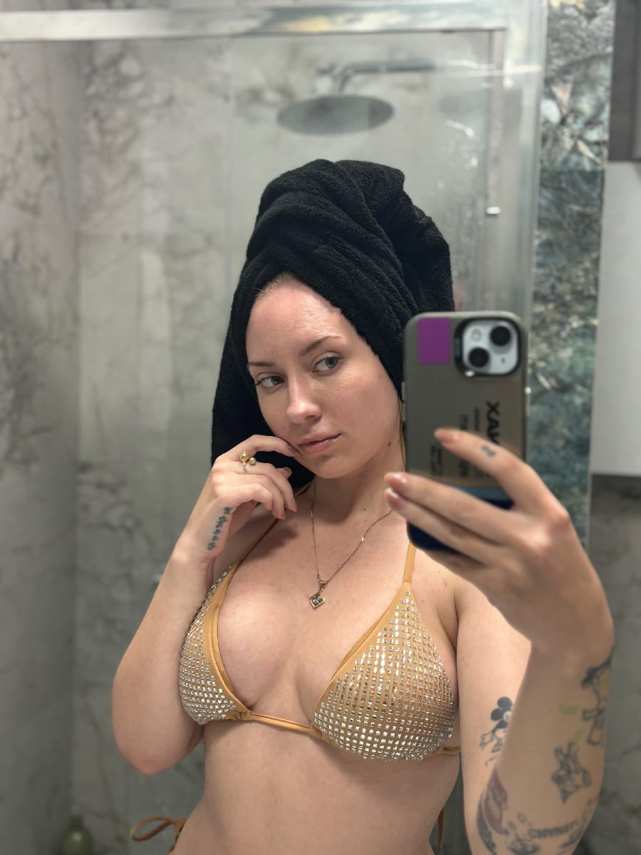 Nude girl KateV in Yaounde