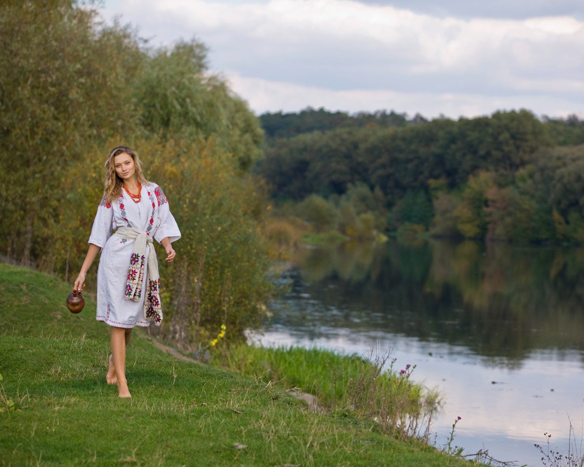 Nude girl Slavic women in Yaounde