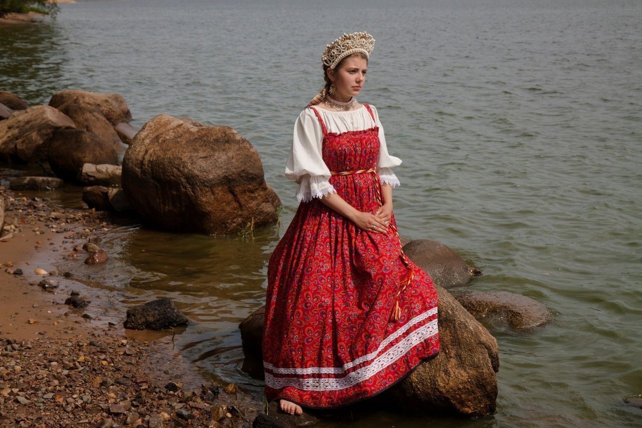 Women in Slavic costumes in Yaounde