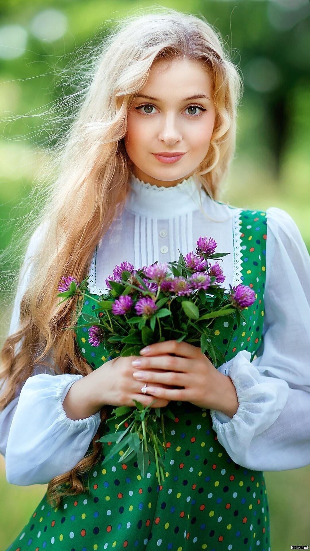 Girls in Slavic costumes in Yaounde